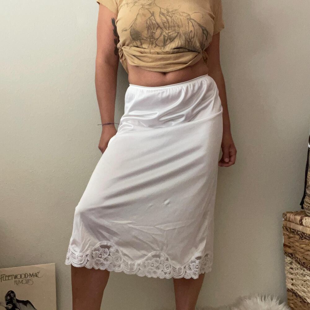 70s vintage white lace midi slip skirt cottage coquette | size S